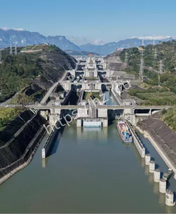 三峡船闸通过量